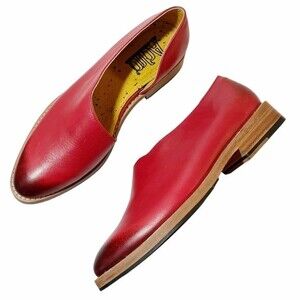 Adro Artisan Dover Flat Red Distressed Leather Side Cutout Slip On Size 7 NEW